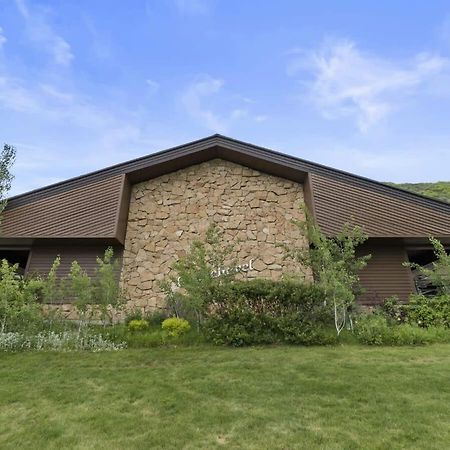 Gorgeous 1Br Steps From Lifts With Private Hot Tub Villa Park City Exterior photo