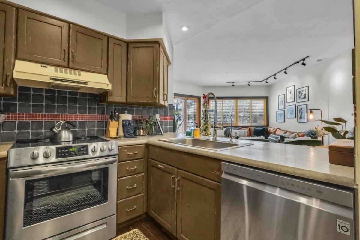 Gorgeous 1Br Steps From Lifts With Private Hot Tub Villa Park City Exterior photo